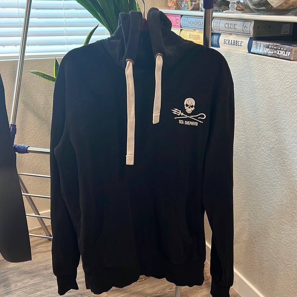 Authentic Sea Shepherd hoodie. Size XL